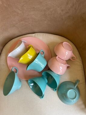 Vintage melmac design coffee cups- lot of 9